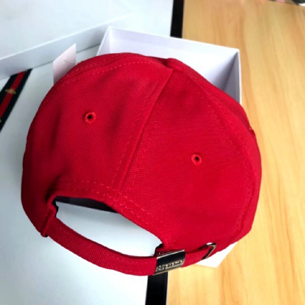 S*p*e hat